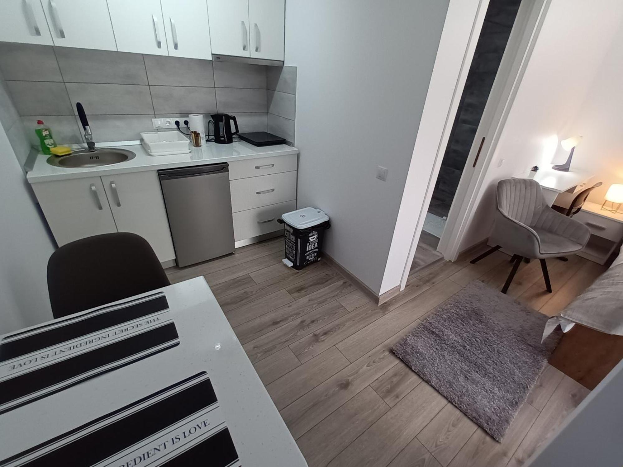 Old Town Studio 2 Apartment Nr 2 Бая-Маре Экстерьер фото